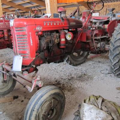 8 farmall f 235 img 5434